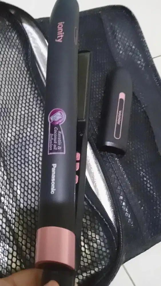 Dijual Panasonic Ionity EH-HV70 - Multi-Styling Straightener