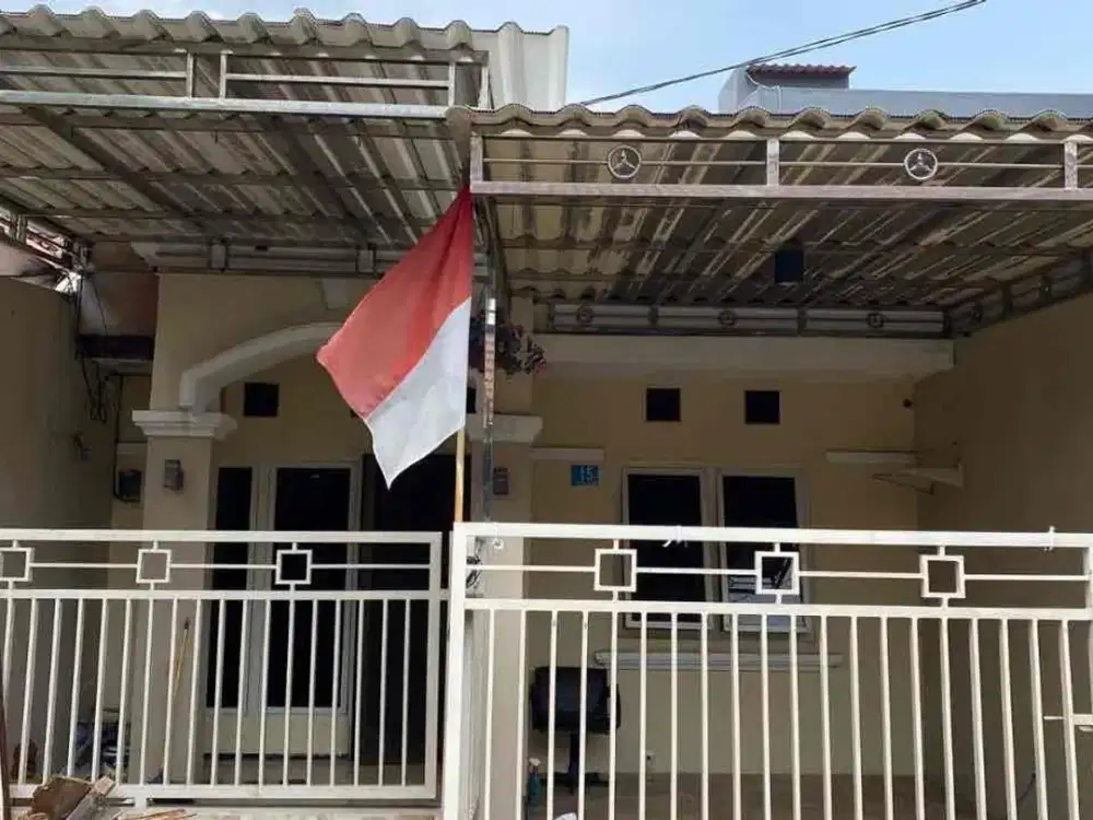Dijual Rumah Wiguna Gununganyar
Dekat kawasan UPN, sekolah pelayaran, dan Jalan MERR.