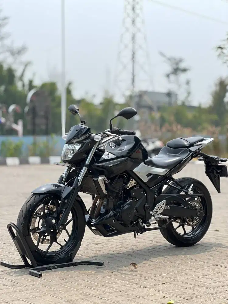 YAMAHA MT25 OLD 2016 HITAM KM RENDAH PAJAK PANJANG SIAP GAS JAUH