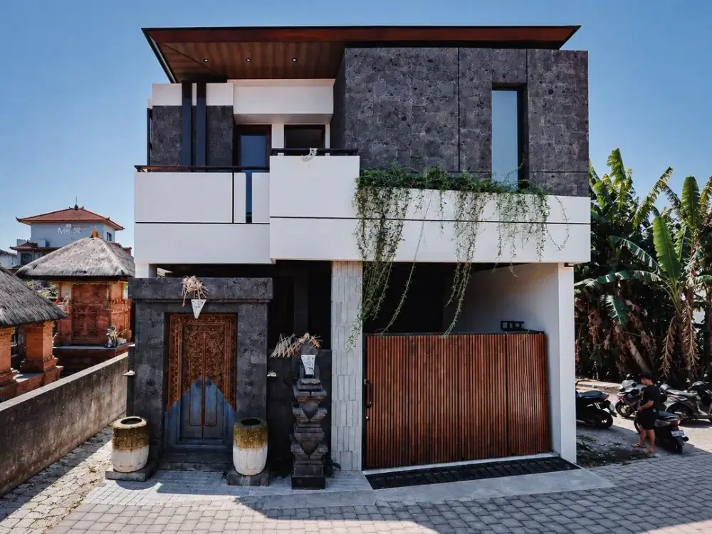 Dijual rumah Full Furnished hadap selatan area Nangka Denpasar Utara
