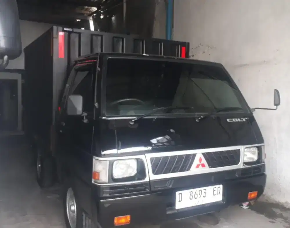 MITSUBISHI L300 BOX 2015