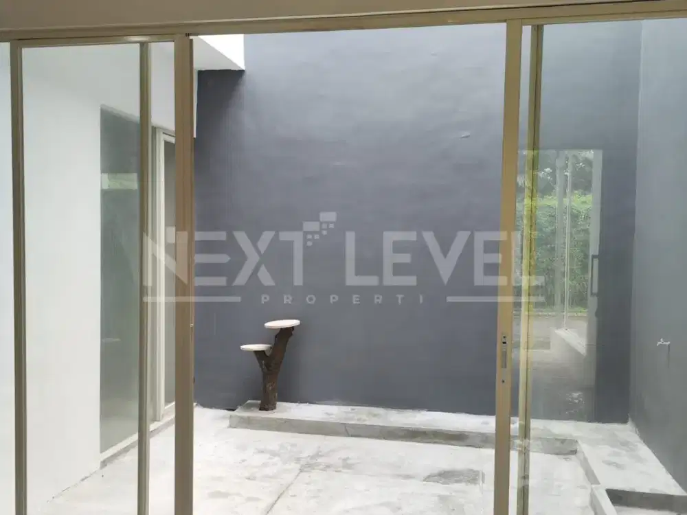 Dijual rumah di de cassa residence Surabaya barat