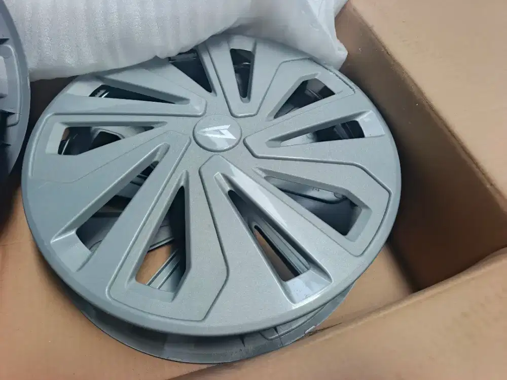 Tutup velg sigra velg kaleng R14