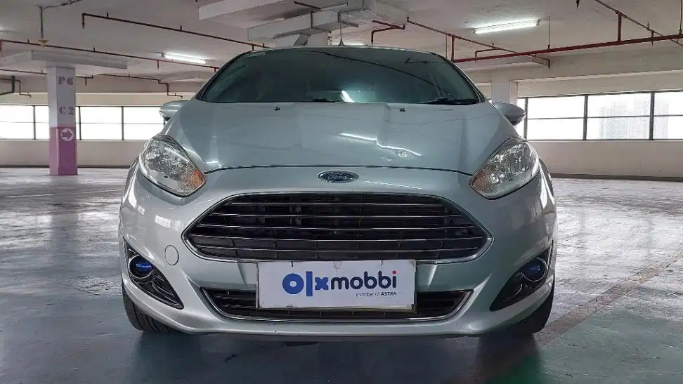 DP MURAH Ford Fiesta 1.5 S Bensin-AT 2014 Silver CWMZB