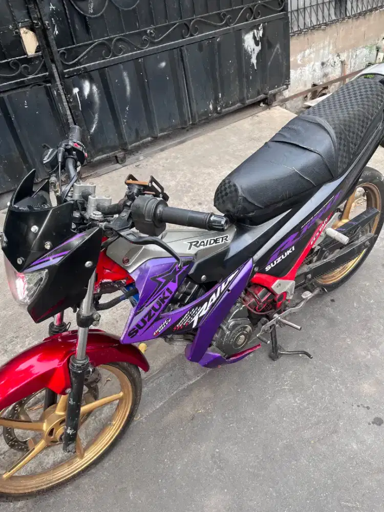 jual cepat motor suzuki satria FU 150 (2014)