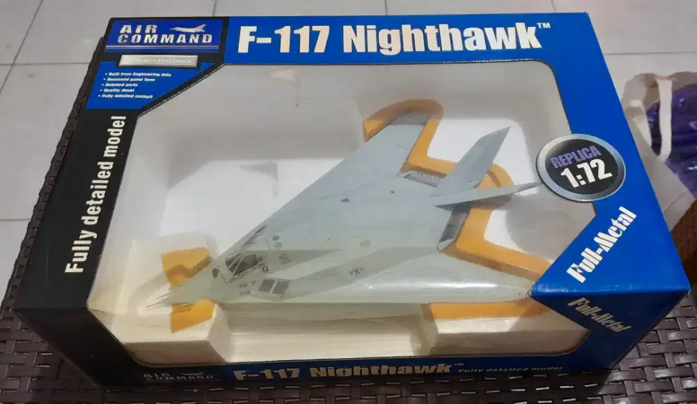 Die Cast F-117 Night Hawk 1/72, Air Command (Sun Star)