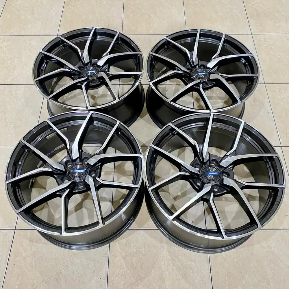 Japan Rays Gramlight Ring 19 5x114 5x112 Velg Ori Original Jepang R19