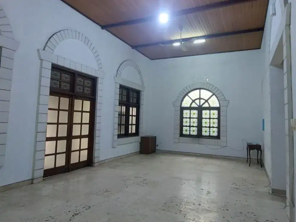 DIJUAL CEPAT – RUMAH TUA ESTETIK & KOKOH DI PONDOK PINANG, JAKARTA SELATAN