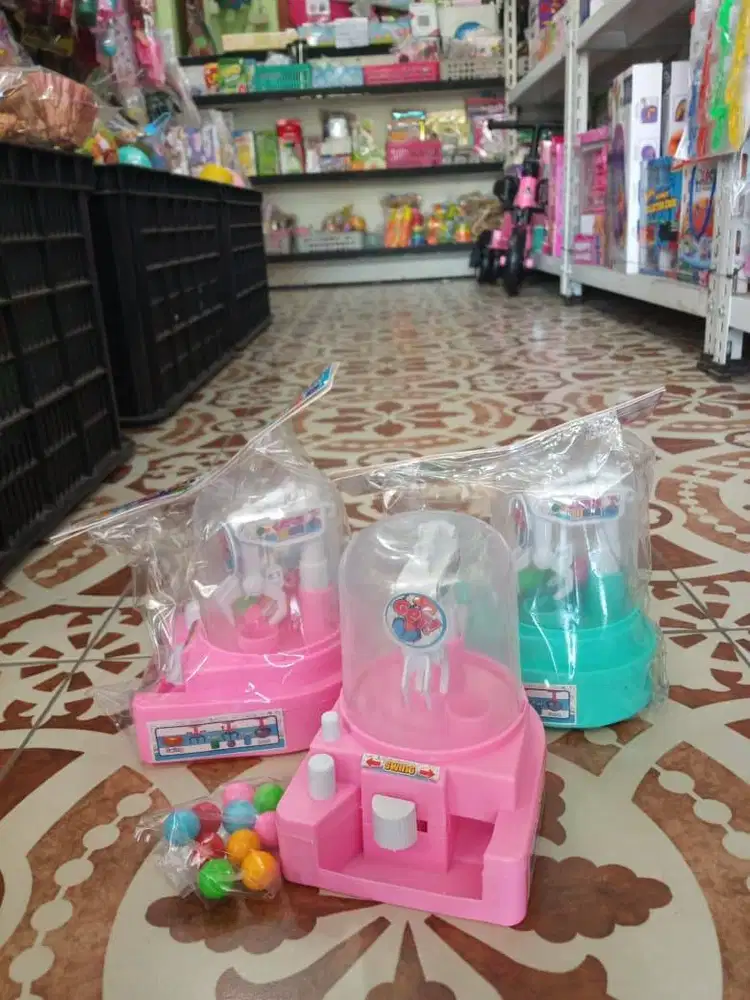 mainan anak mesin capit mini