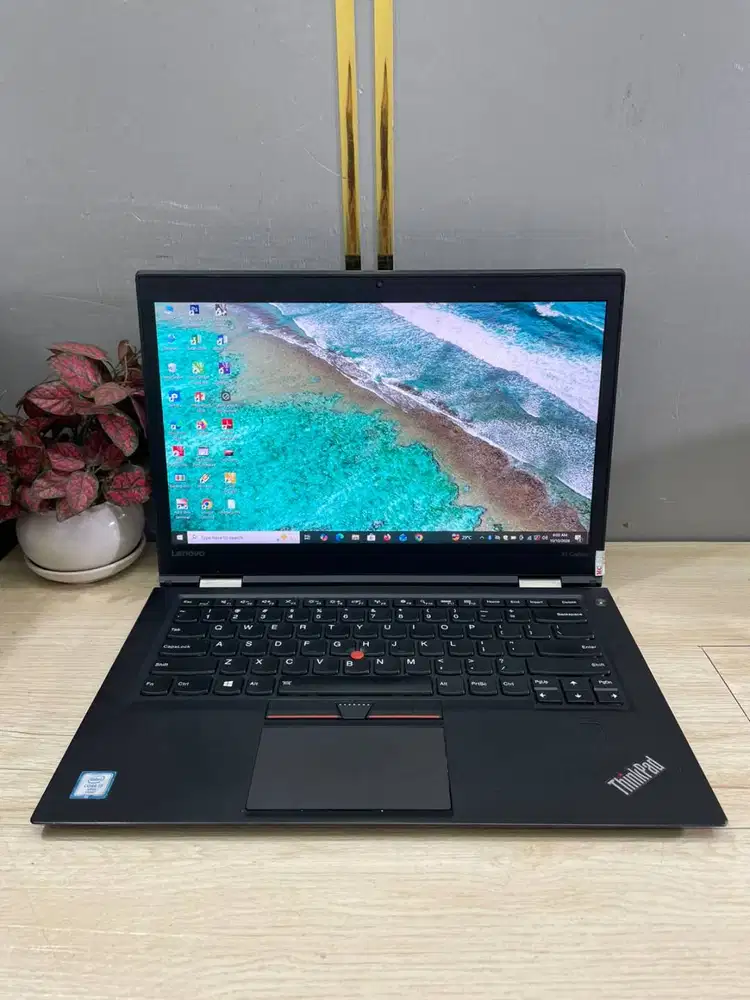 LAPTOP LENOVO X1 CARBON i7 GEN6 8/256 LAYAR 14 INCH *ET
