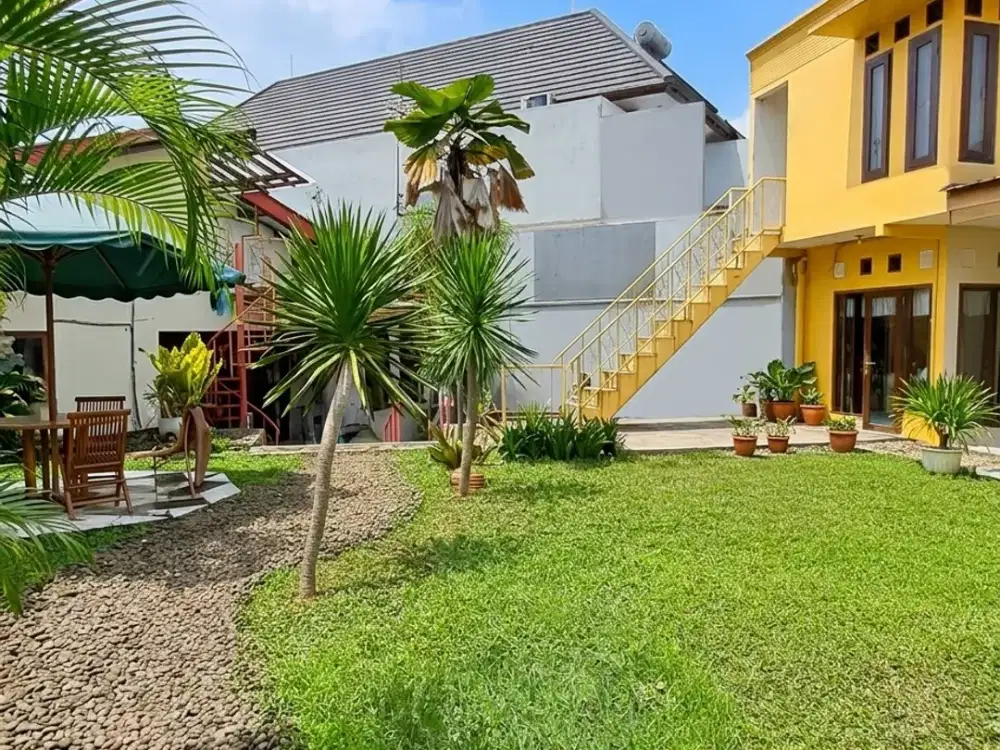 Dijual Rumah Asri Area Bintaro Sektor 2. TANGERANG SELATAN