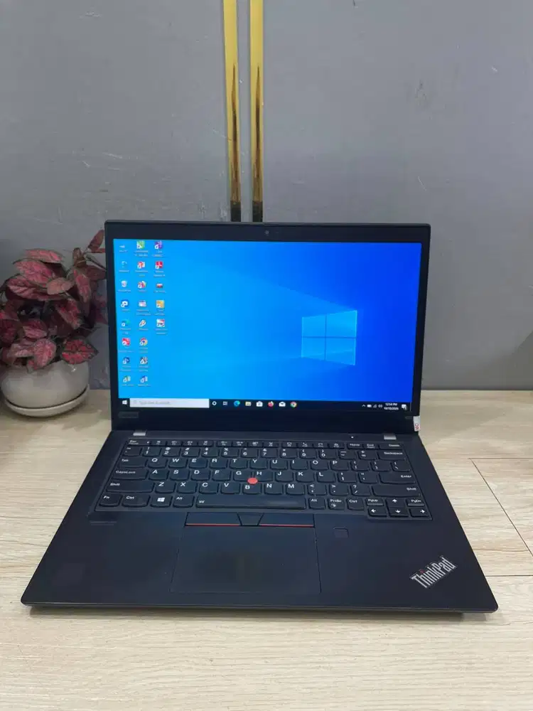 LAPTOP  LENOVO X13  i5 GEN10 8/256 LAYAR 13.3 INCH  *ET