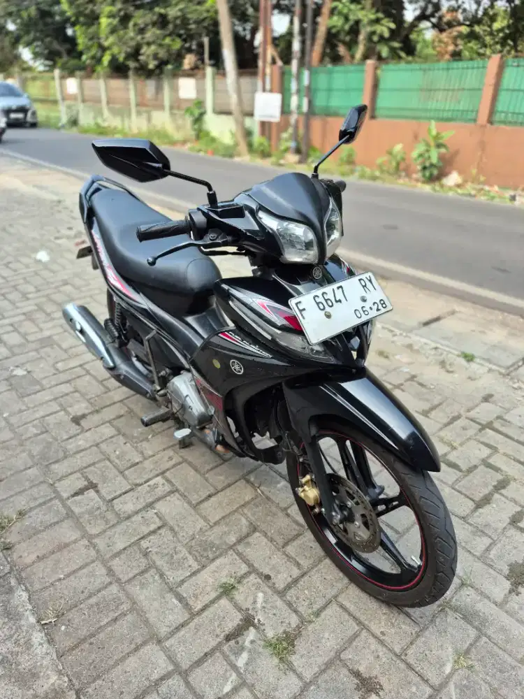 Dijual Yamaha Jupiter Z1 tahun 2013 surat lengkap