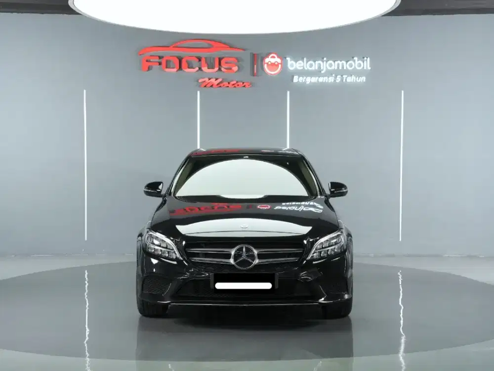 Km 12rb mercedes benz mercy c180 amg line 2019 hitam