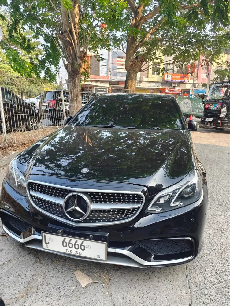 Mercedes Benz E400 AMG 2014 V6 TWIN-TURBO 2013 hitam mercy e400 2015