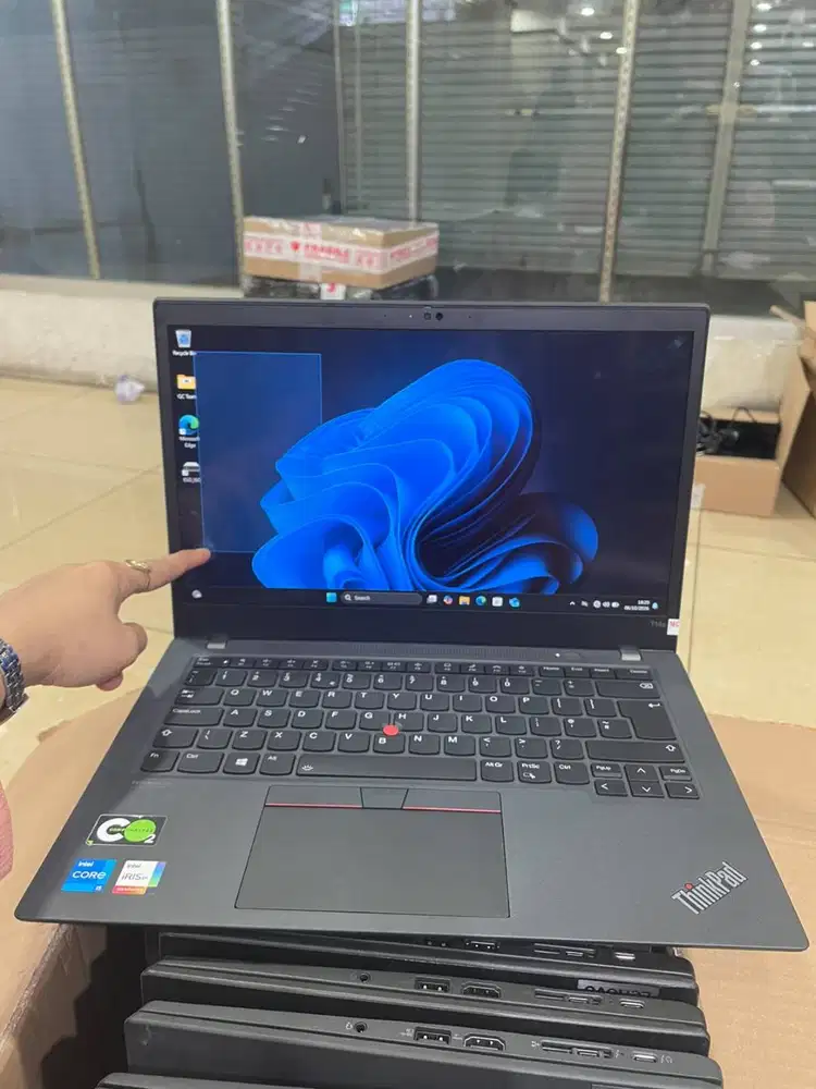 LAPTOP LENOVO T14s G2 i5 GEN11 8/256 LAYAR 14 INCH TOUCHSREEN *ET