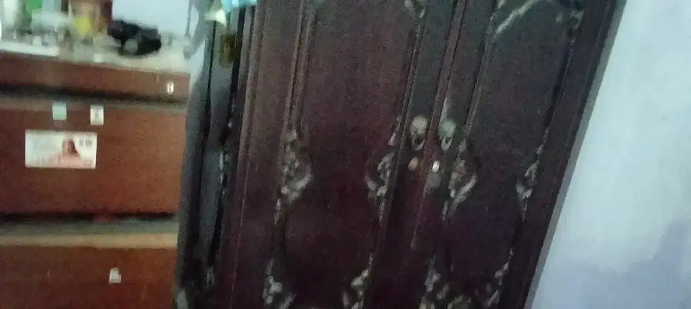 Lemari jati kayu