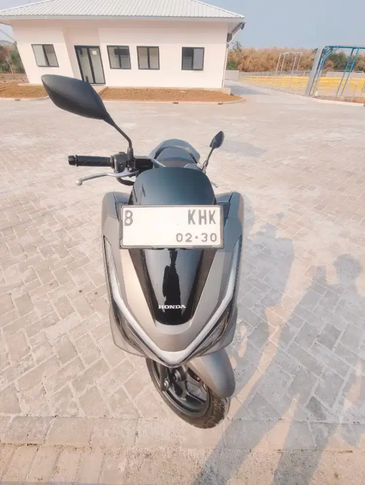 PCX 160 CBS 2025 WARNA SILVER