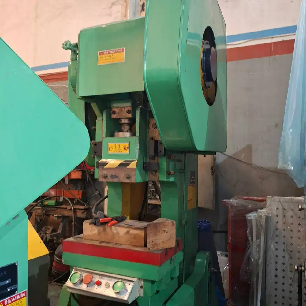 Mesin pon punching 40 ton HECTMAC