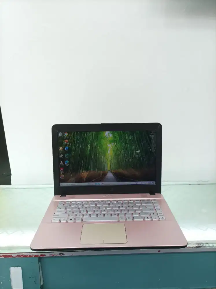 Asus X441NA Intel Celeron N3340 Ram 4 GB SSD 256 GB HDD 500 GB