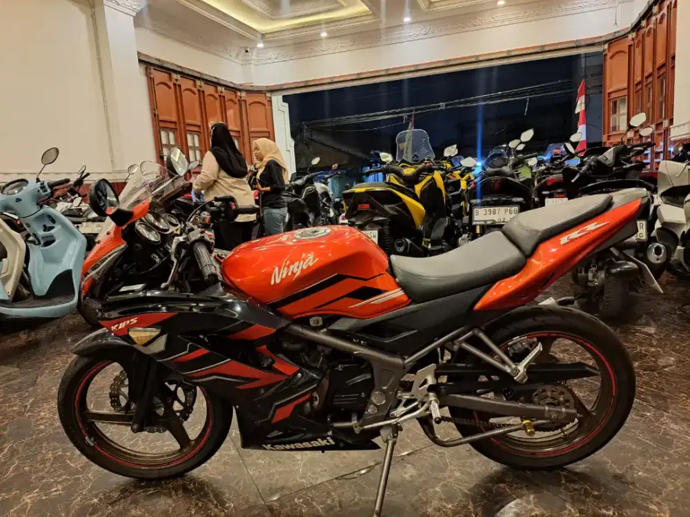HUB CE KOM JUAL CEPAT NINJA RR 2015 MOTOR GRES MESIN HALUS PAJAK HIDUP