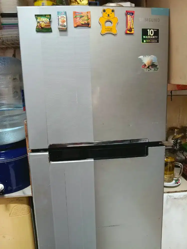 Kulkas samsung 2 pintu inverter