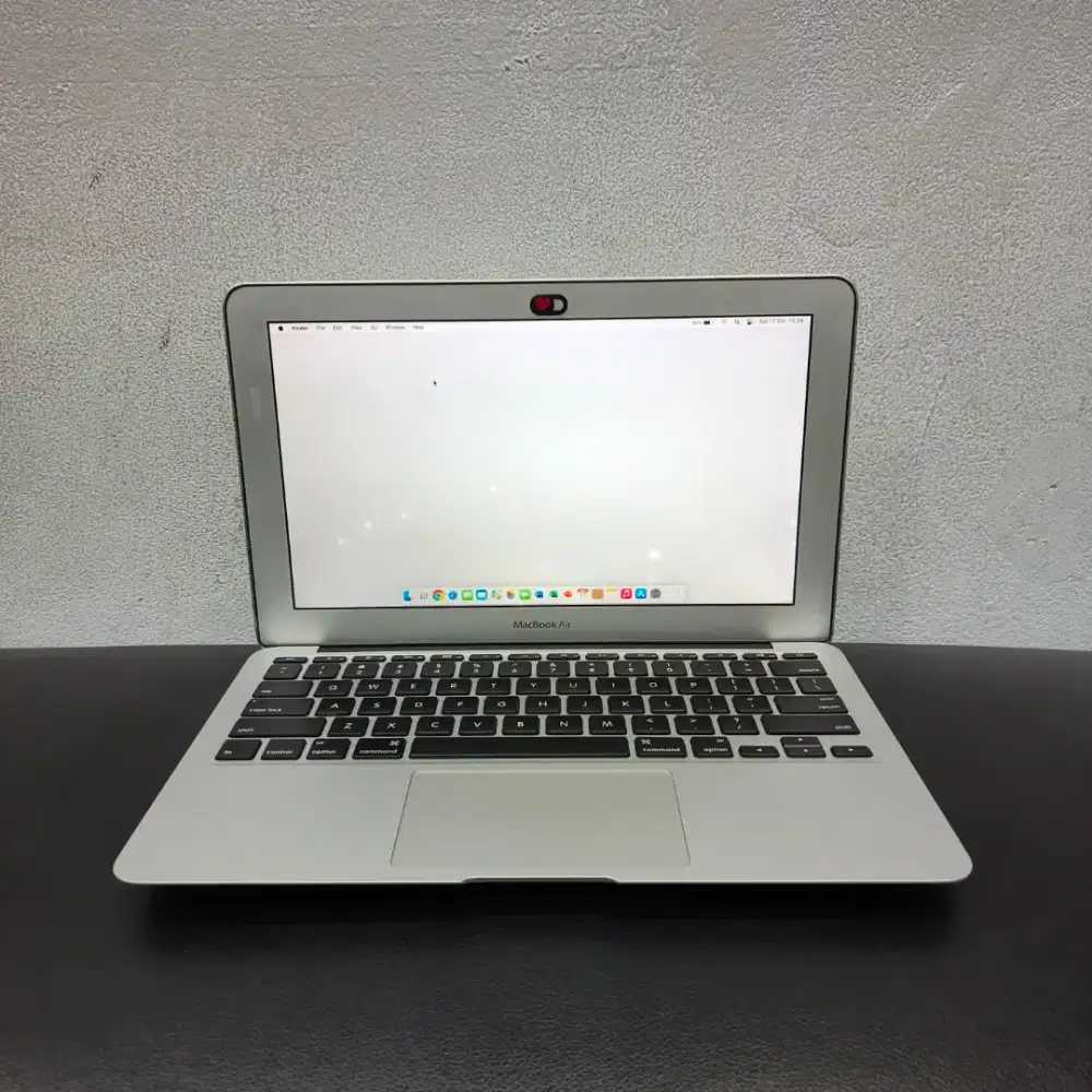 Macbook Air 11 inch 2013 Core i5 - 1,4GHz RAM 8GB SSD 128GB ( No Box )