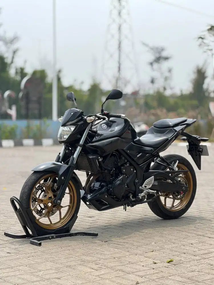 YAMAHA MT25 OLD 2017 HITAM PAJAK PANJANG SIAP RIDING