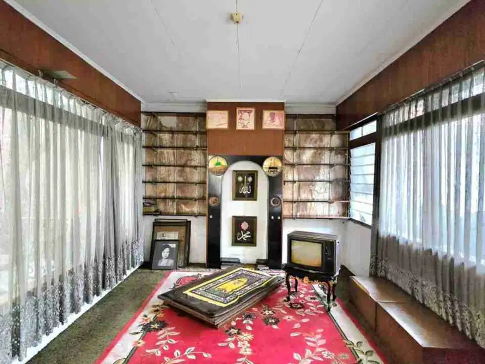 Dijual rumah di jln.Cikini Menteng Jkt Pusat