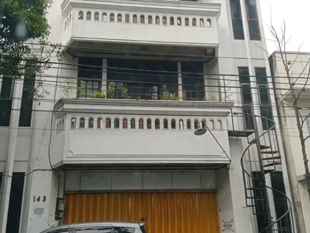 Dijual Ruko 3 Lantai di Brigjen Slamet RIyadi Oro Oro Dowo Malang [HY]