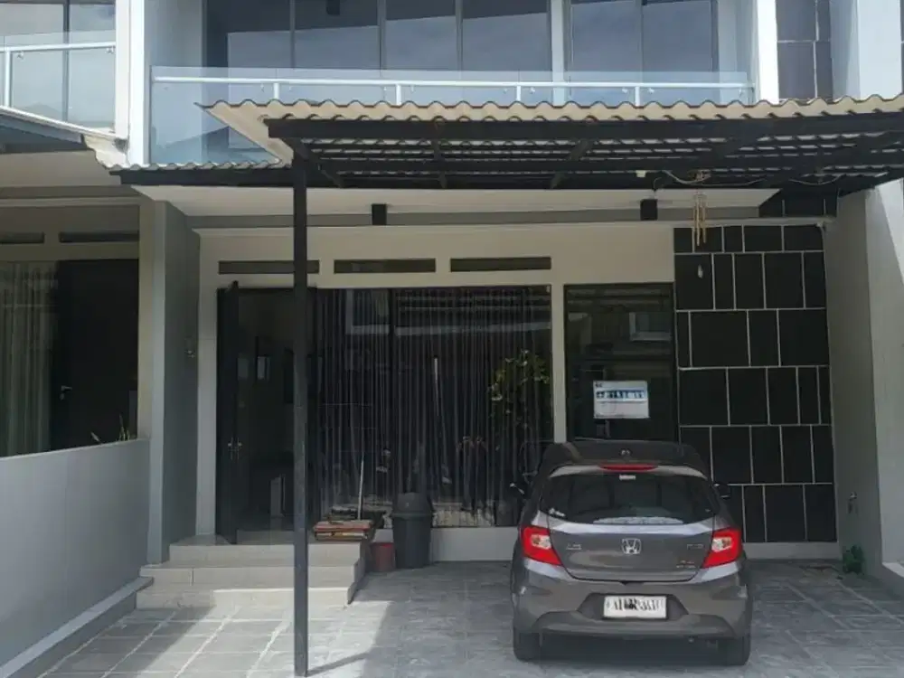 DIJUAL MURAH RUMAH RAPIH 2 LANTAI 5 MENIT KE STASIUN!