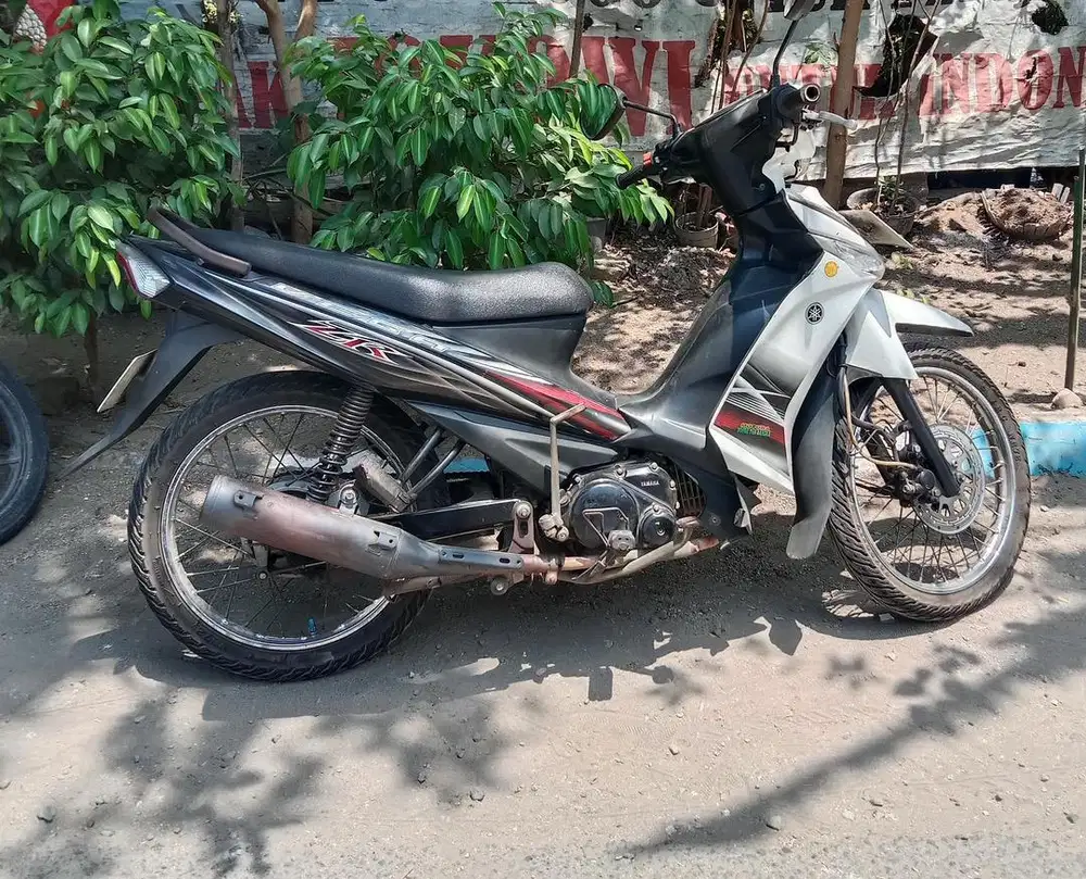 Yamaha vega zr 2010