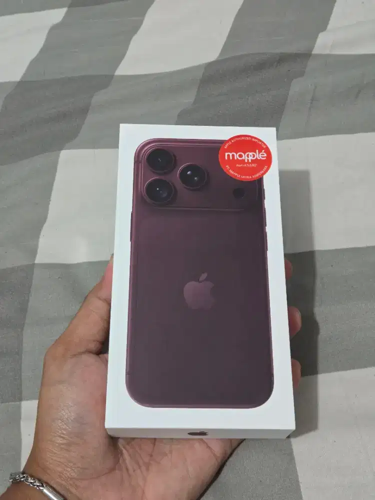iPhone 18 Pro 256gb Burgundy New