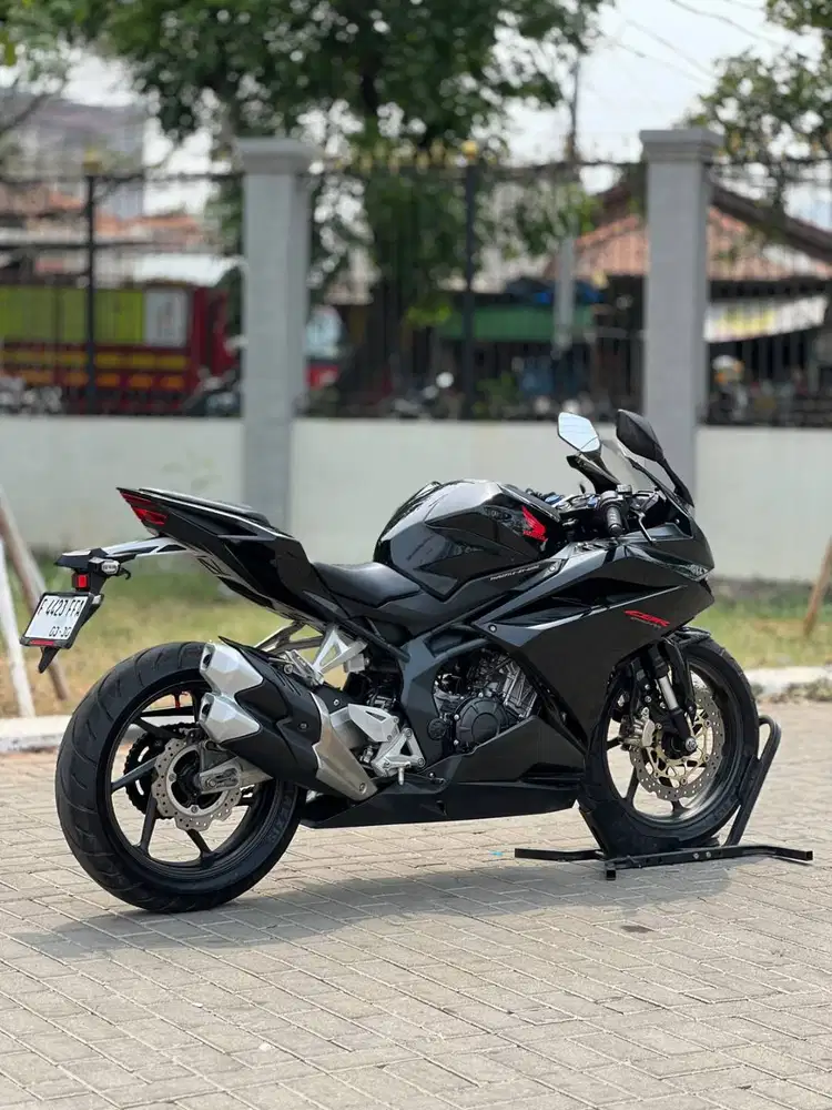 KM LOW! HONDA NEW CBR 250RR NON ABS 2020 BLACK FREEDOM TAX ON LIKE NEW