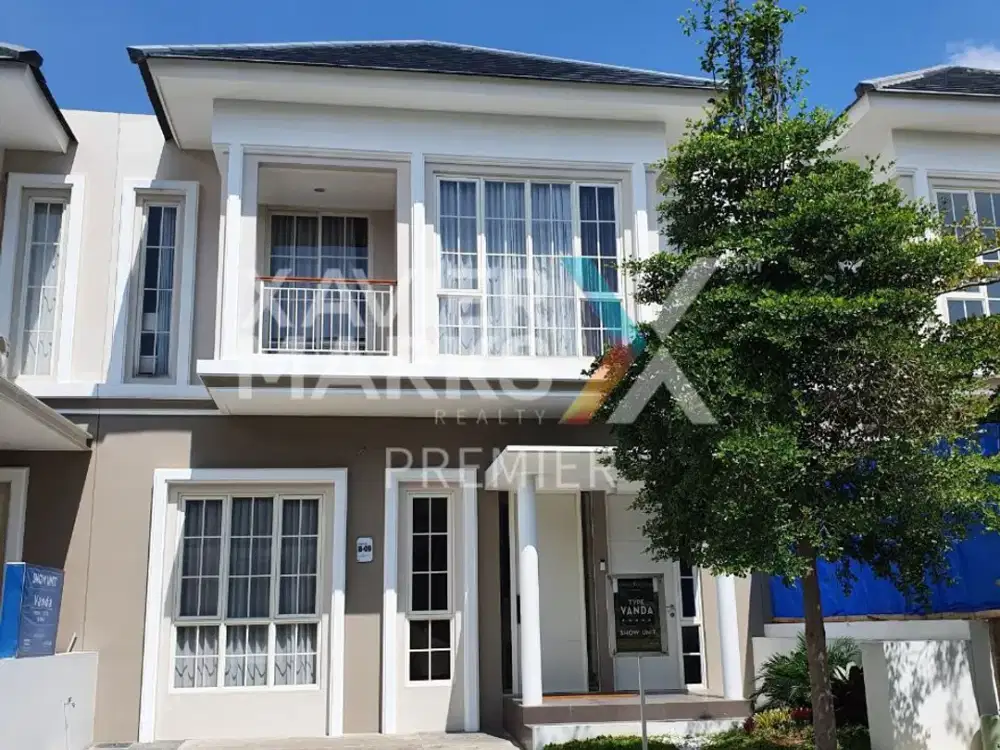 DIJUAL Rumah Mewah Full Furnish Ada Laundry Area Siap Huni Keamanan 24 Jam Ada Fasilitas Mini Kids Playground Dekat Kampus dan Mall di Green Orchid