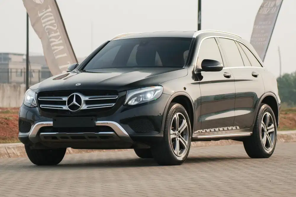 Mercedes Benz GLC 200 Exclusive 2018 GLA GLB GLE GLS X1 X3 X5 X7