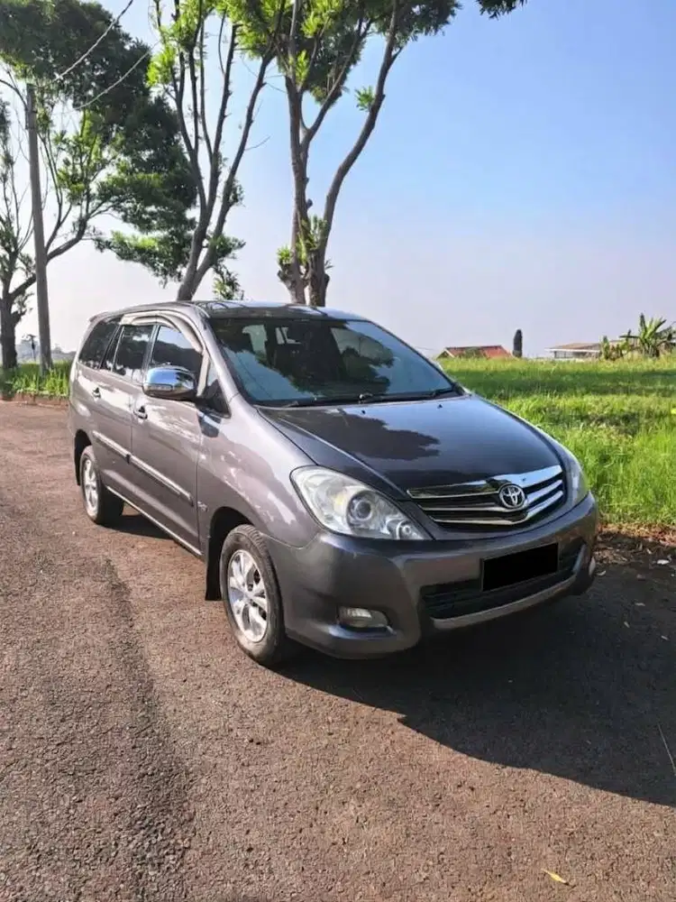 WTS : Kijang Innova Diesel tahun 2010 plat B kondisi sangat terawat !!