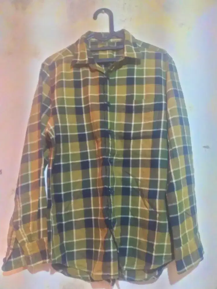Kemeja Flannel UNIQLO