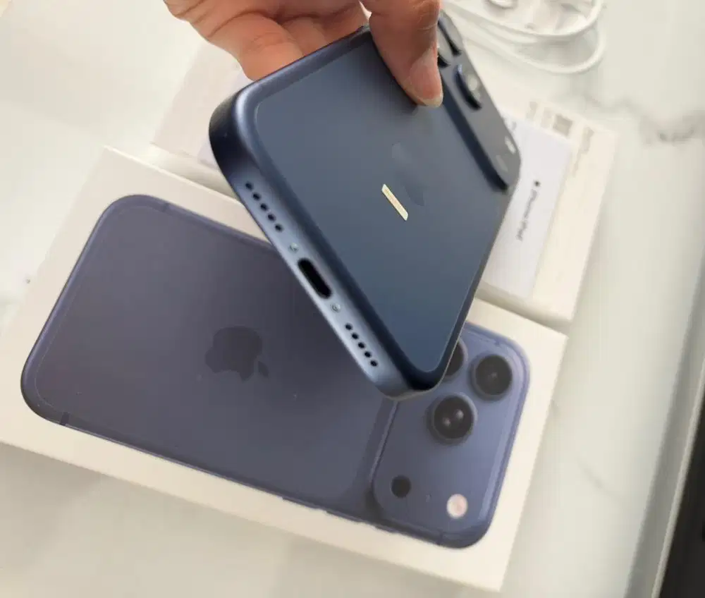 IP 17 Pro 256GB 19jt Nego tipis