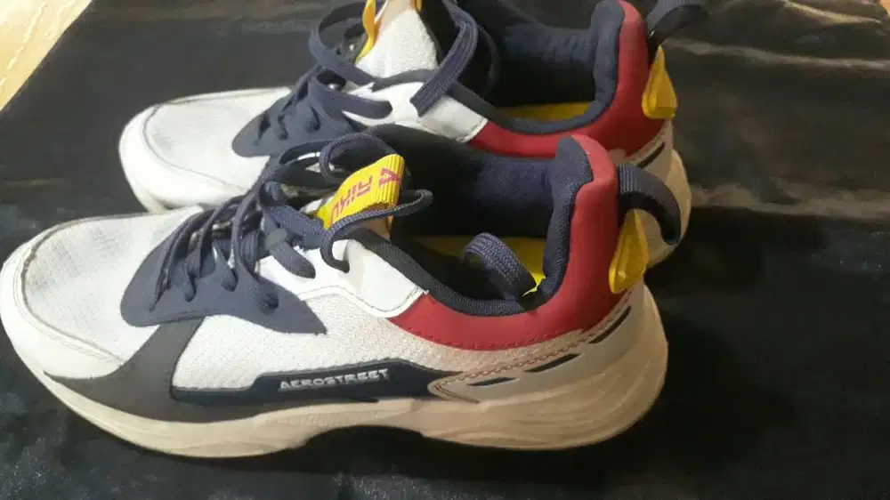 Sepatu Aerostreet Size 41 bagus kuat no minus