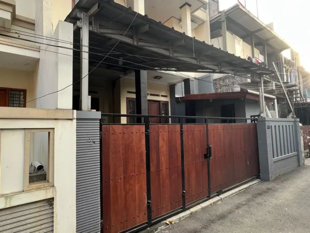 BEBAS BANJIR! RUMAH 2 LANTAI NELI MURNI SLIPI