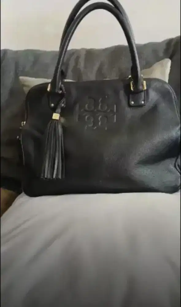 Tas Merk Torry burch