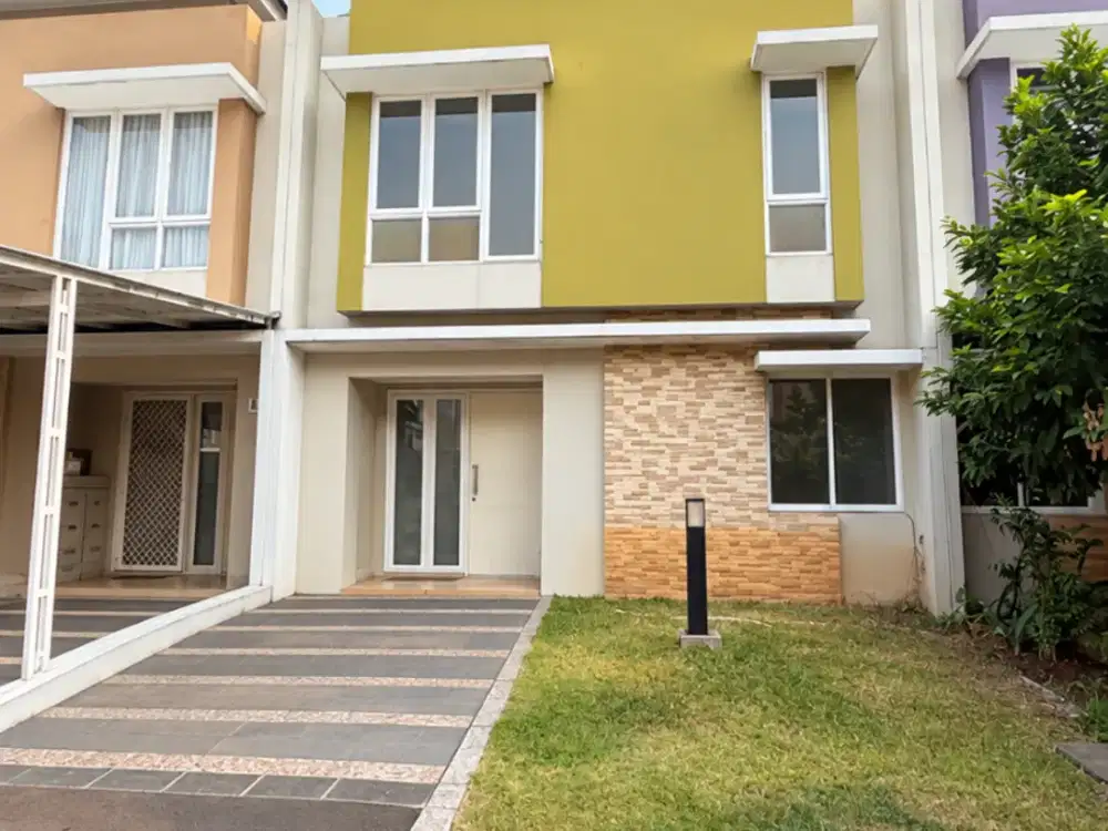Rumah Lebar 7 Hadap Utara SHM - Thomson Gading Serpong