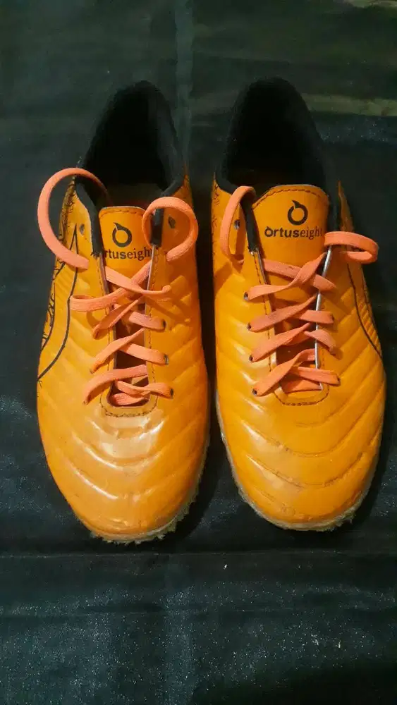 Sepatu Futsal Ortus Lokal Size : 35