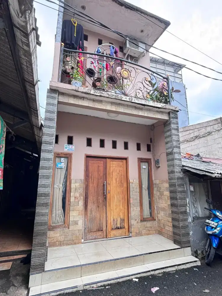 DIJUAL RUMAH 2 LANTAI SIAP HUNI!