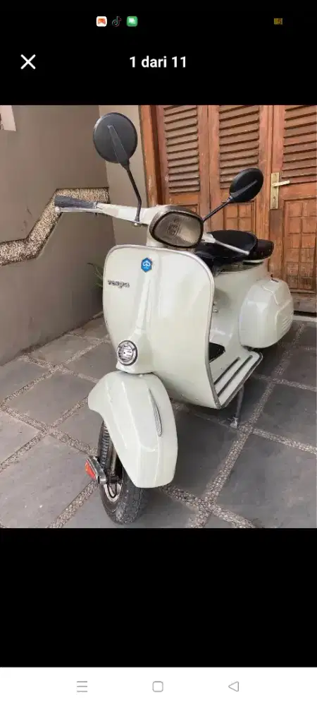 Vespa super original white 1979