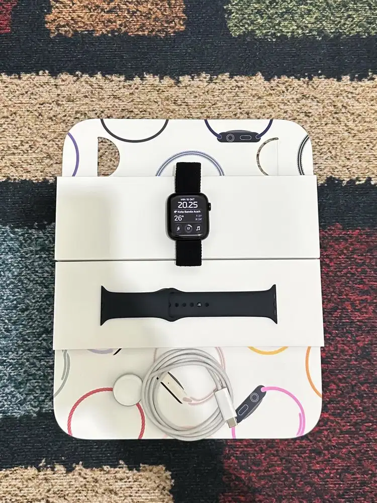 Apple Watch SE 3 44MM iBox Garansi ON 04/07/2027