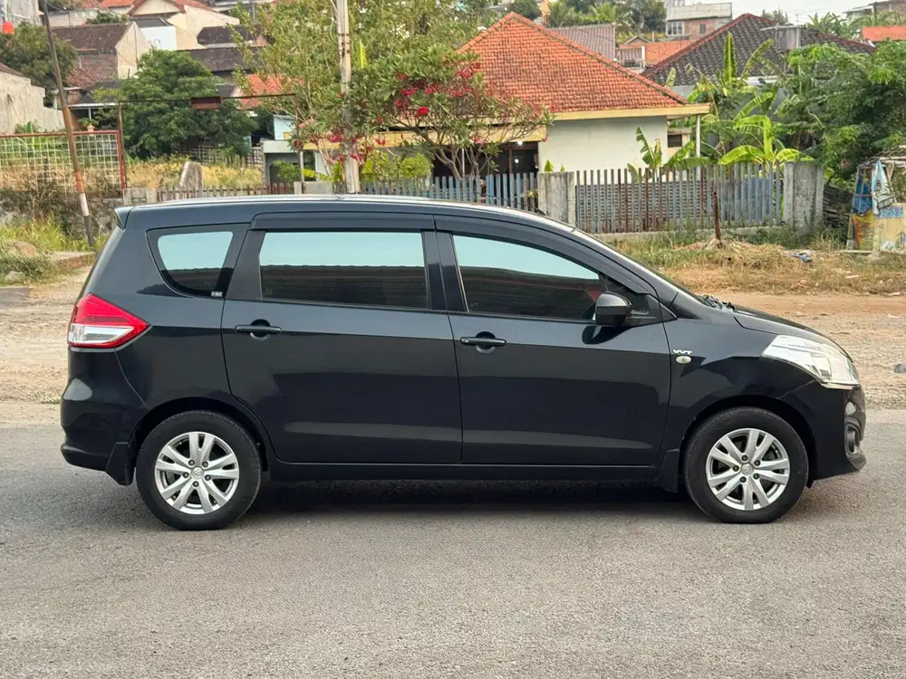 No Pol H.. Suzuki ERTIGA GL 1.4 M/T 2017.. eNHa garage Semarang..