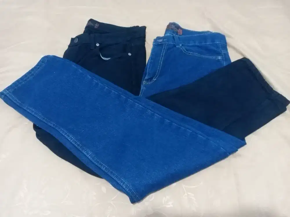 Celana Jeans Panjang - LEA