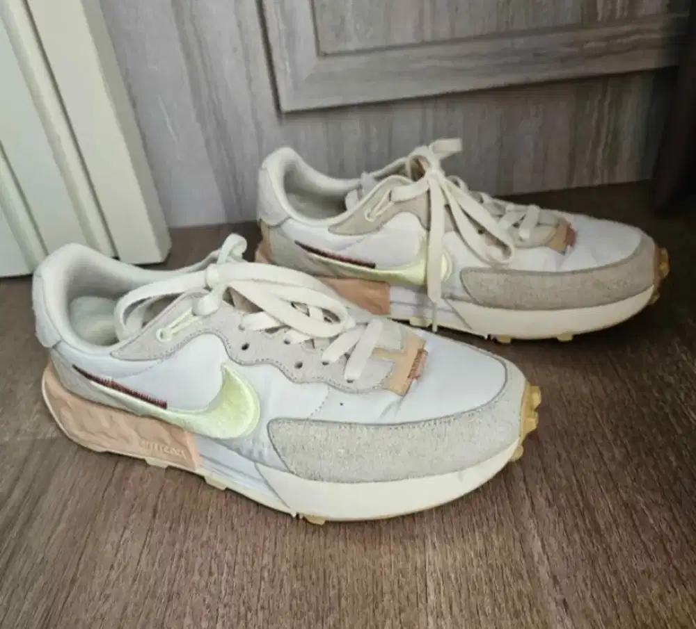 Sepatu Nike Fontaka Waffle Khaki